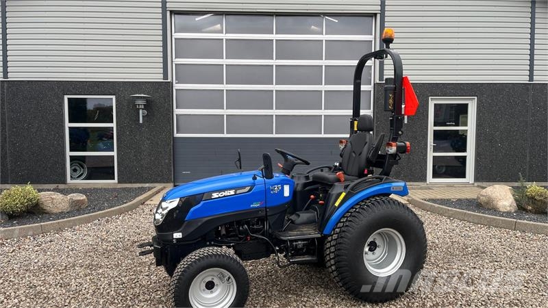 Solis 26 HST Hydrostat Turf hjul. Traktoren