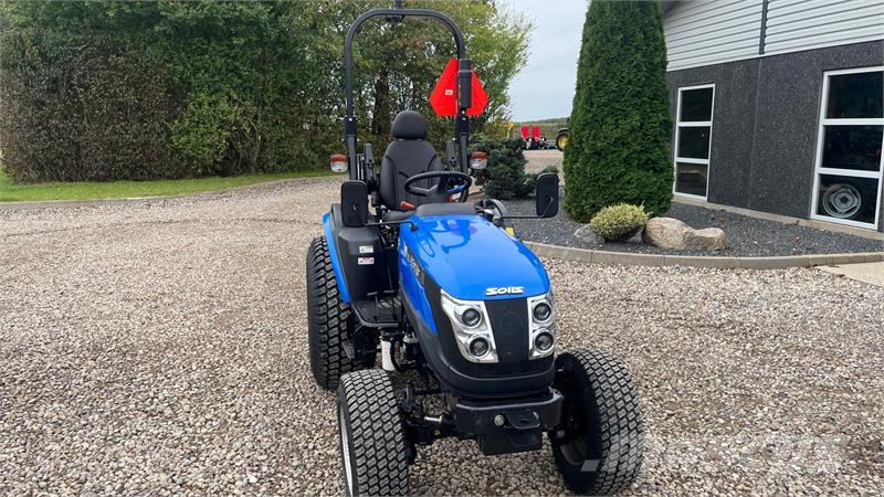 Solis 26 HST Hydrostat Turf hjul. Traktoren