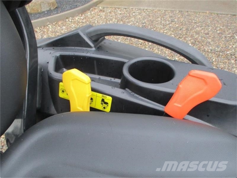 Solis 26 HST Hydrostat Turf hjul. Traktorer