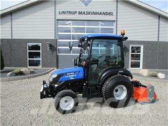 Solis 26 HST Med kabine, Turf dæk og frontlift samt fron Traktorer