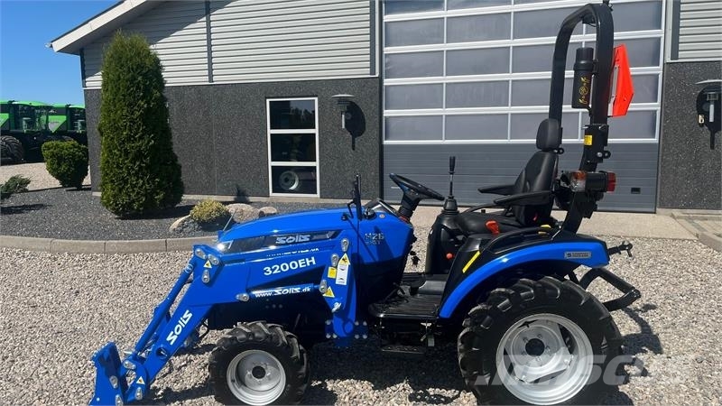 Solis H26 HST Med Frontlæsser Tractoren