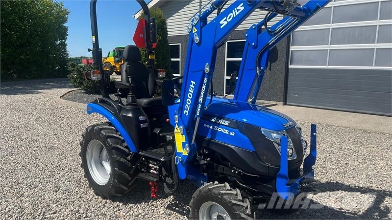 Solis H26 HST Med Frontlæsser Tractoren