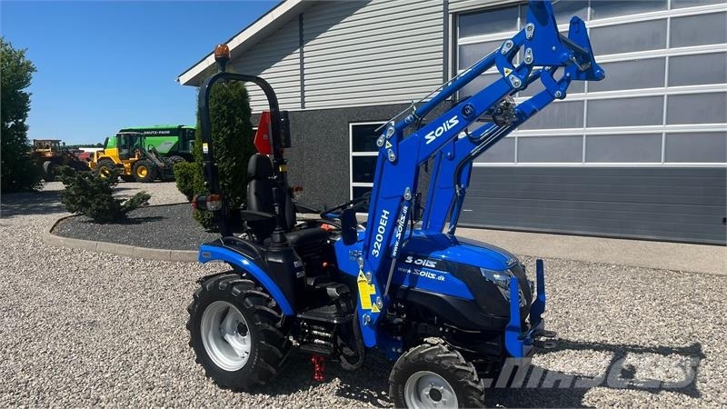 Solis H26 HST Med Frontlæsser Tractoren