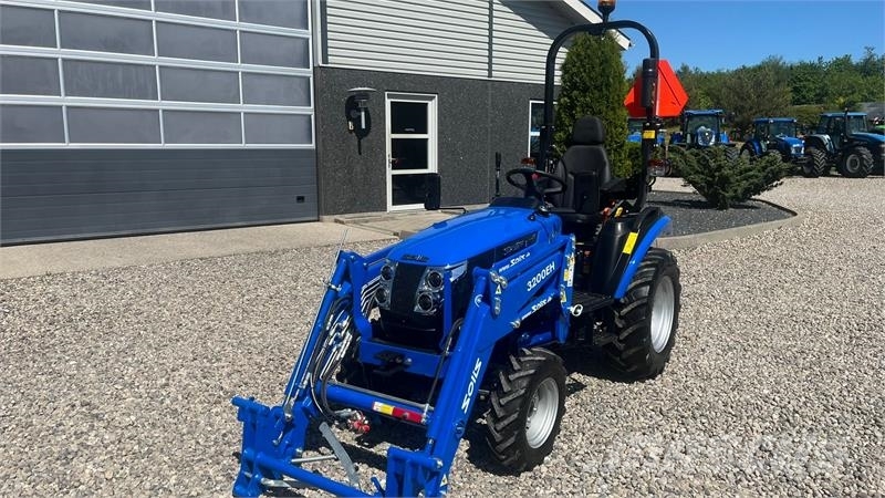 Solis H26 HST Med Frontlæsser Tractoren