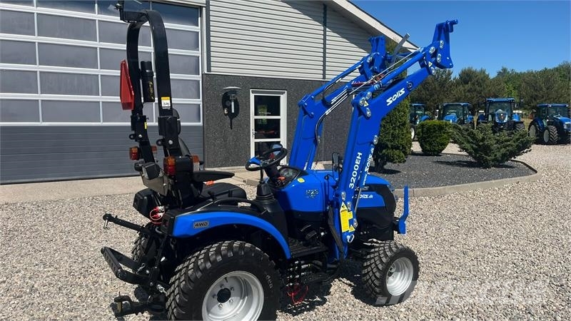 Solis H26 HST Med Frontlæsser og GardenPro dæk Traktoren