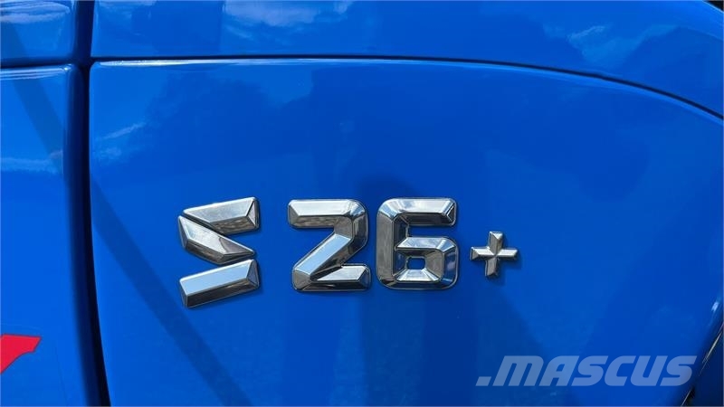 Solis S26 6+2 Gearmaskine med Servostyring og brede trak Traktoriai
