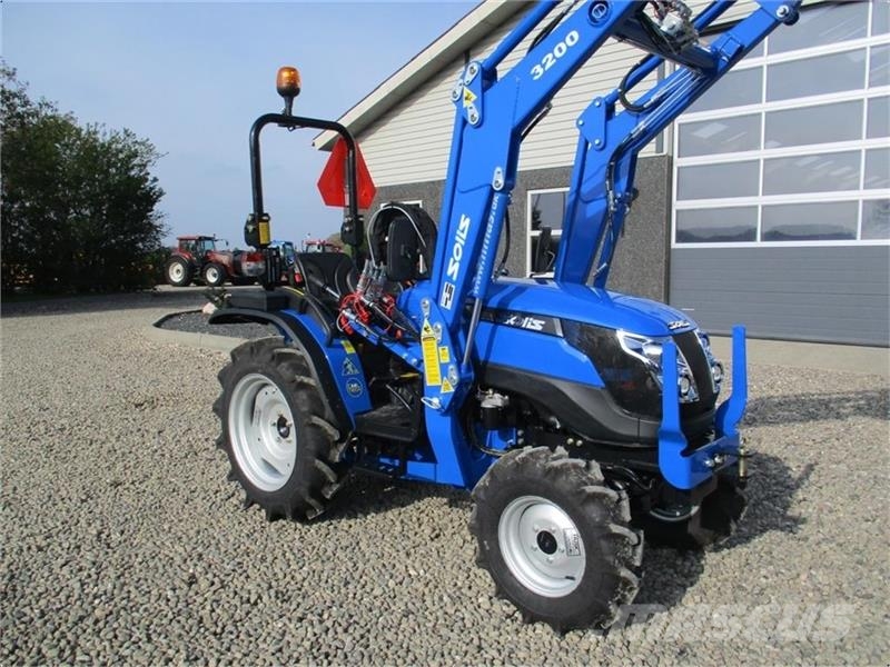Solis S26 6+2 gearmaskine med Fuldhydraulisk frontlæsser Traktory