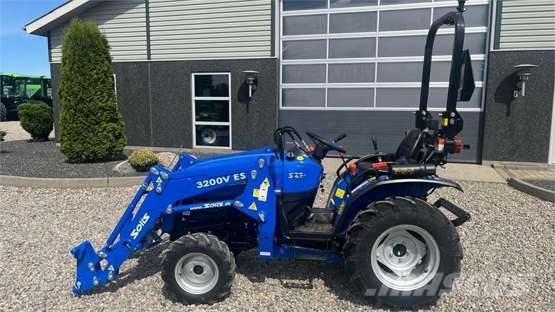 Solis S26 6+2 gearmaskine med Fuldhydraulisk frontlæsser Tractors