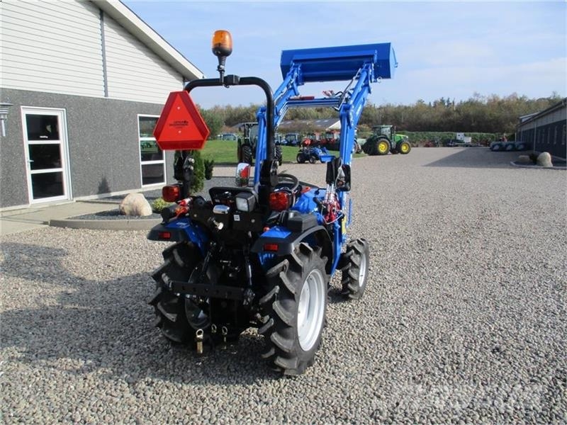 Solis S26 6+2 gearmaskine med Fuldhydraulisk frontlæsser Traktory
