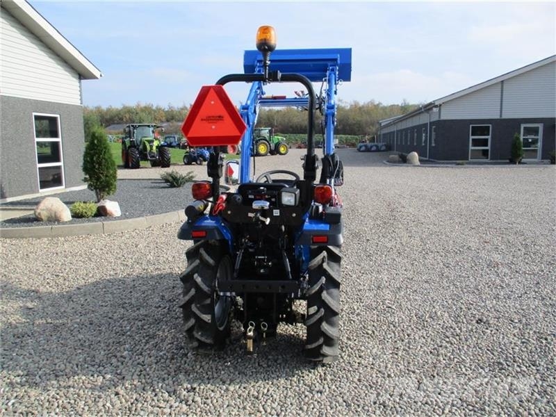 Solis S26 6+2 gearmaskine med Fuldhydraulisk frontlæsser Traktory