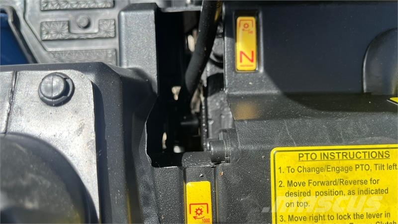 Solis S26 6+2 Gearmaskine med Servostyring og brede trak Traktoriai