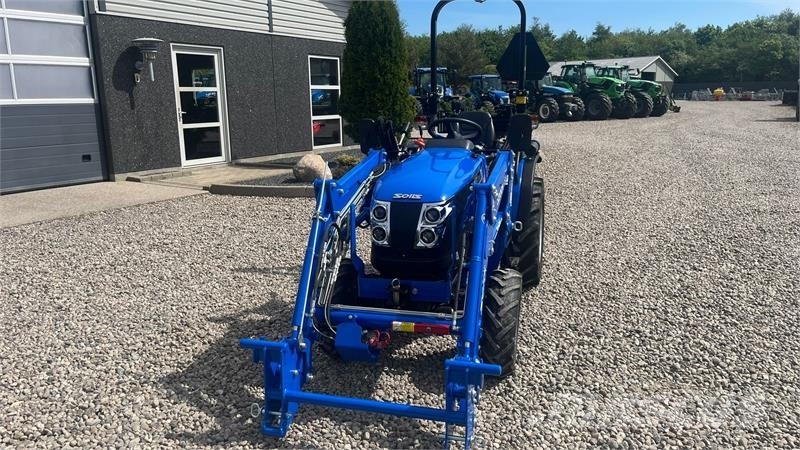 Solis S26 6+2 gearmaskine med Fuldhydraulisk frontlæsser Tractors