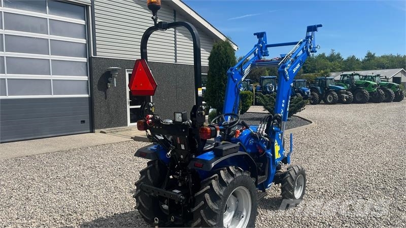 Solis S26 6+2 gearmaskine med Fuldhydraulisk frontlæsser Tractors