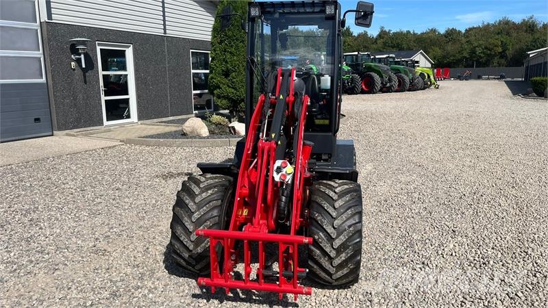 Thaler 2838L DPF Kabine og brede hjul Mini iekrāvēji