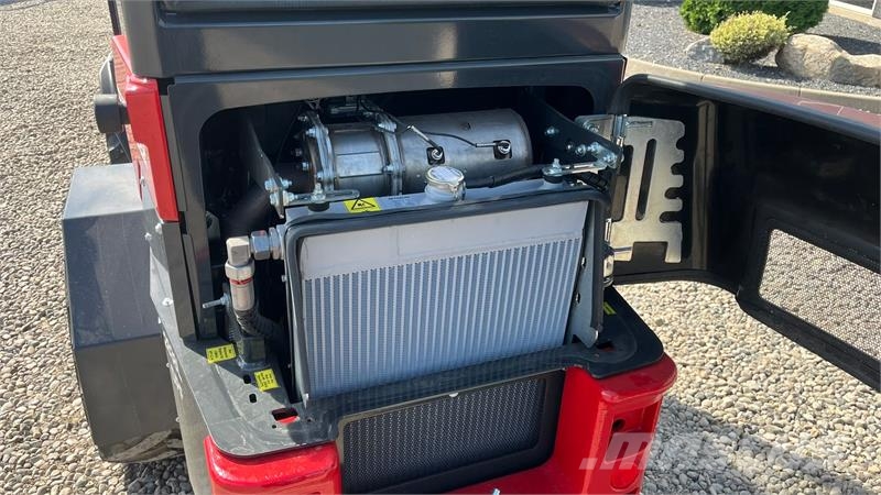 Thaler 2838L DPF Kabine og brede hjul Mini iekrāvēji