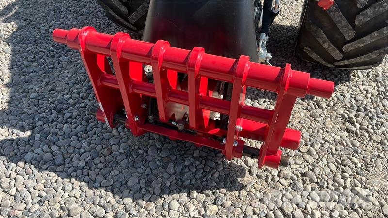 Thaler 2838T DPF  teleskoparm, kabine og brede hjul Mini iekrāvēji