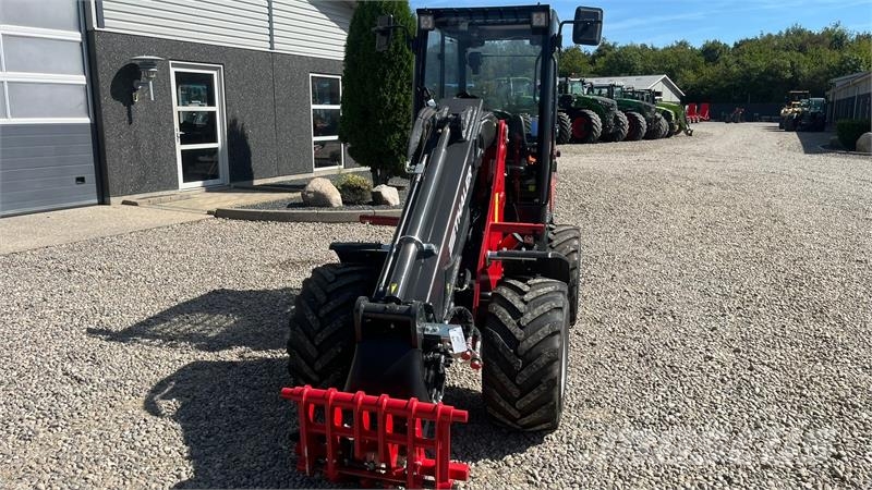 Thaler 2838T DPF  teleskoparm, kabine og brede hjul Mini iekrāvēji