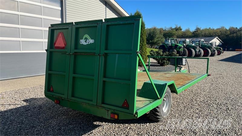 Ukendt Transportvogn Обычные тракторные прицепы