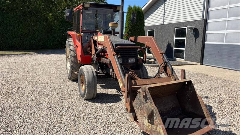Valmet 705 Med Turbo og frontlæsser Tratores Agrícolas usados