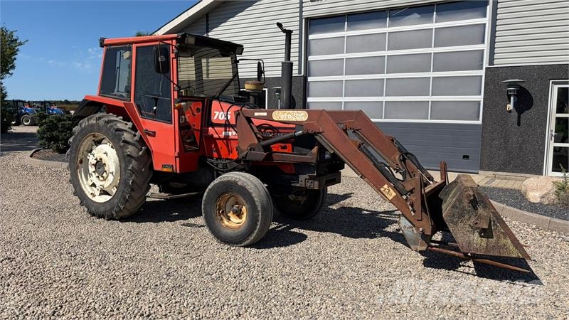 Valmet 705 Med Turbo og frontlæsser Tratores Agrícolas usados