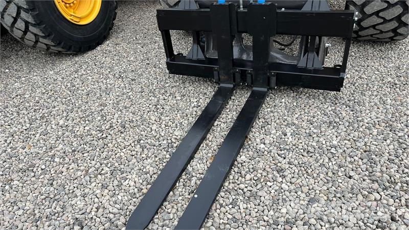 Volvo Pallegafler Hydraulisk 5Tons pallegafler med Volvo Chargeuse sur pneus