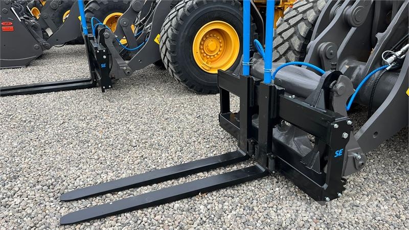 Volvo Pallegafler Hydraulisk 5Tons pallegafler med Volvo Chargeuse sur pneus