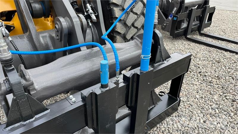 Volvo Pallegafler Hydraulisk 5Tons pallegafler med Volvo Chargeuse sur pneus