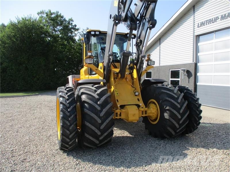 Volvo Tvillingehjul som passer til AGRI 750/65R26 Chargeuse sur pneus