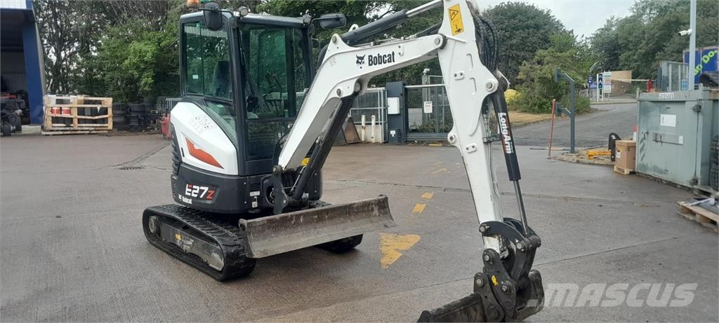 Bobcat E27z حفارات زحافة