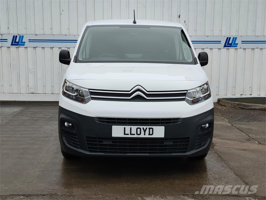  cITREON Berlingo Пікапи / Бічне розвантаження
