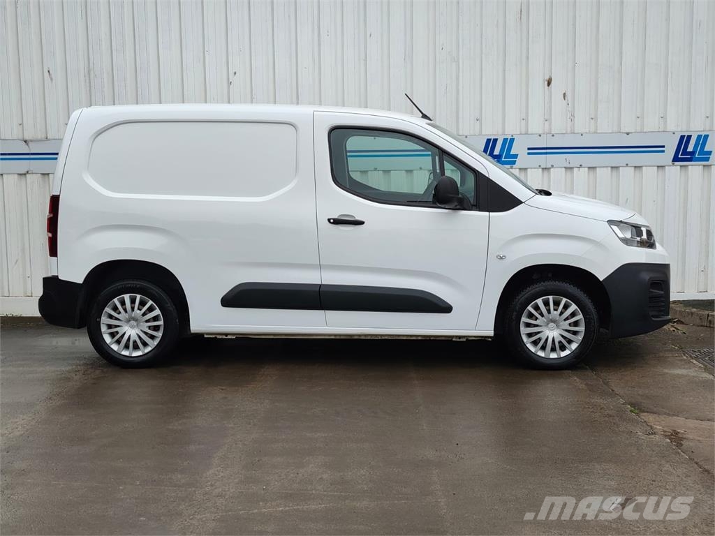  cITREON Berlingo Пікапи / Бічне розвантаження