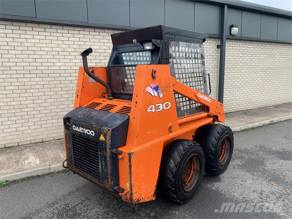Daewoo 430 Skid steer mini utovarivači