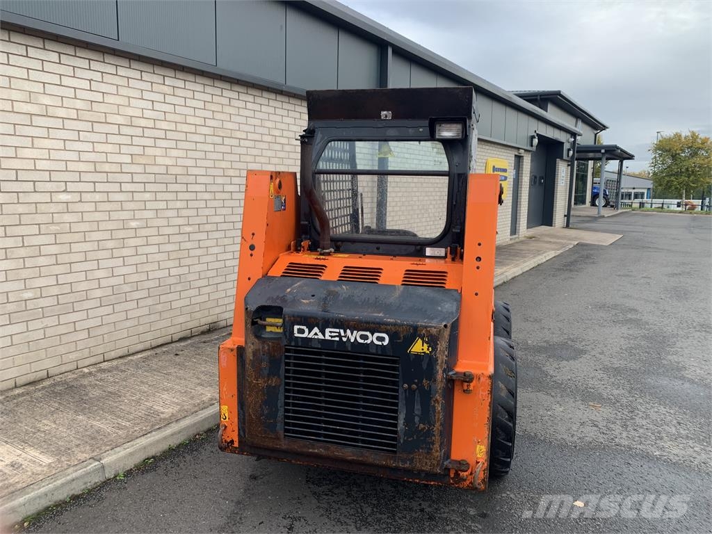 Daewoo 430 Skid steer mini utovarivači