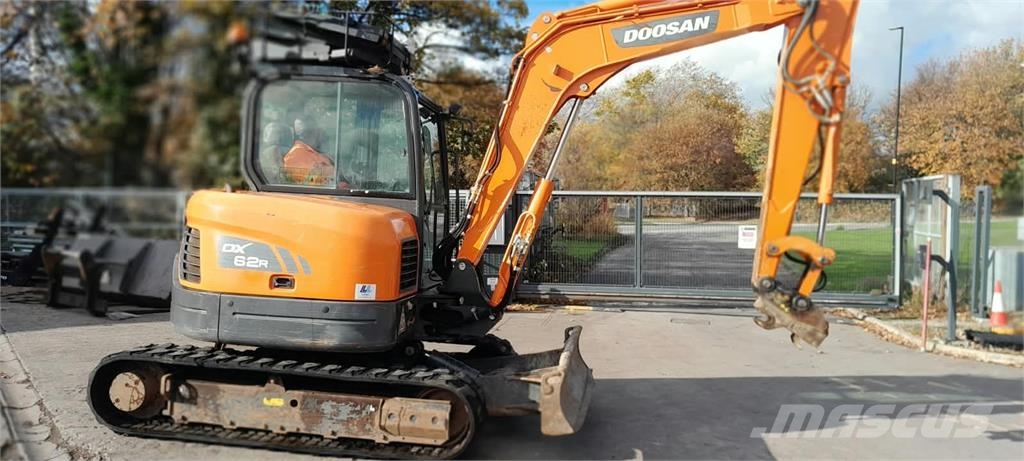 Develon DX62R-3 Bandgrävare