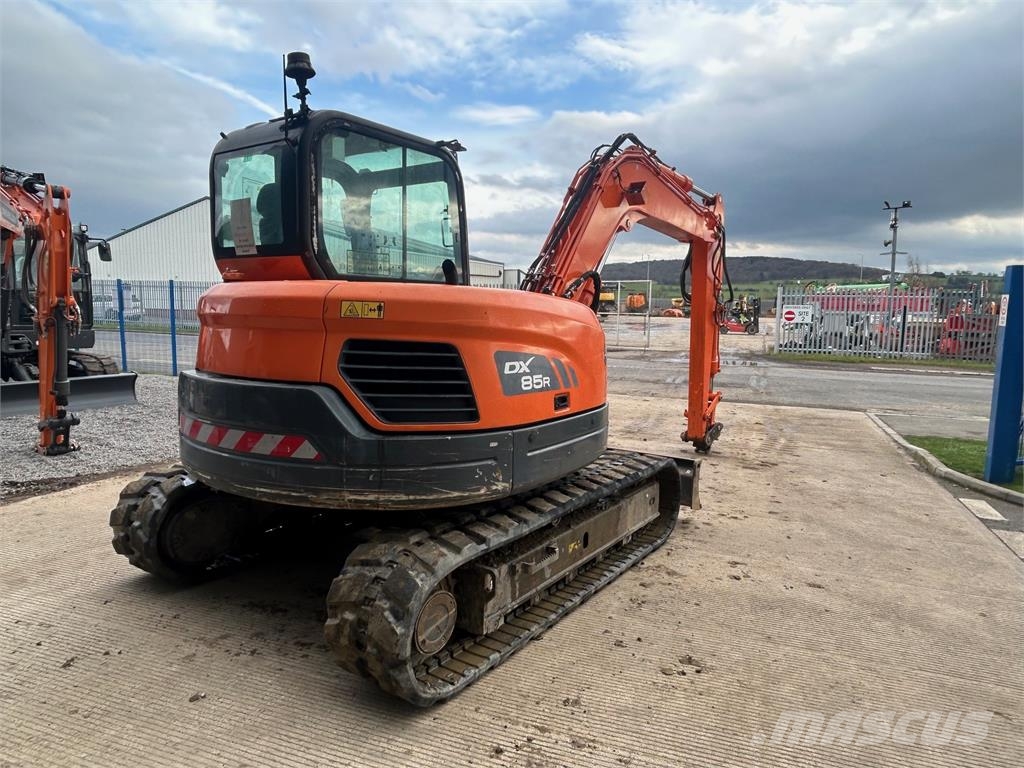 Develon Dx85r-3 Crawler excavators