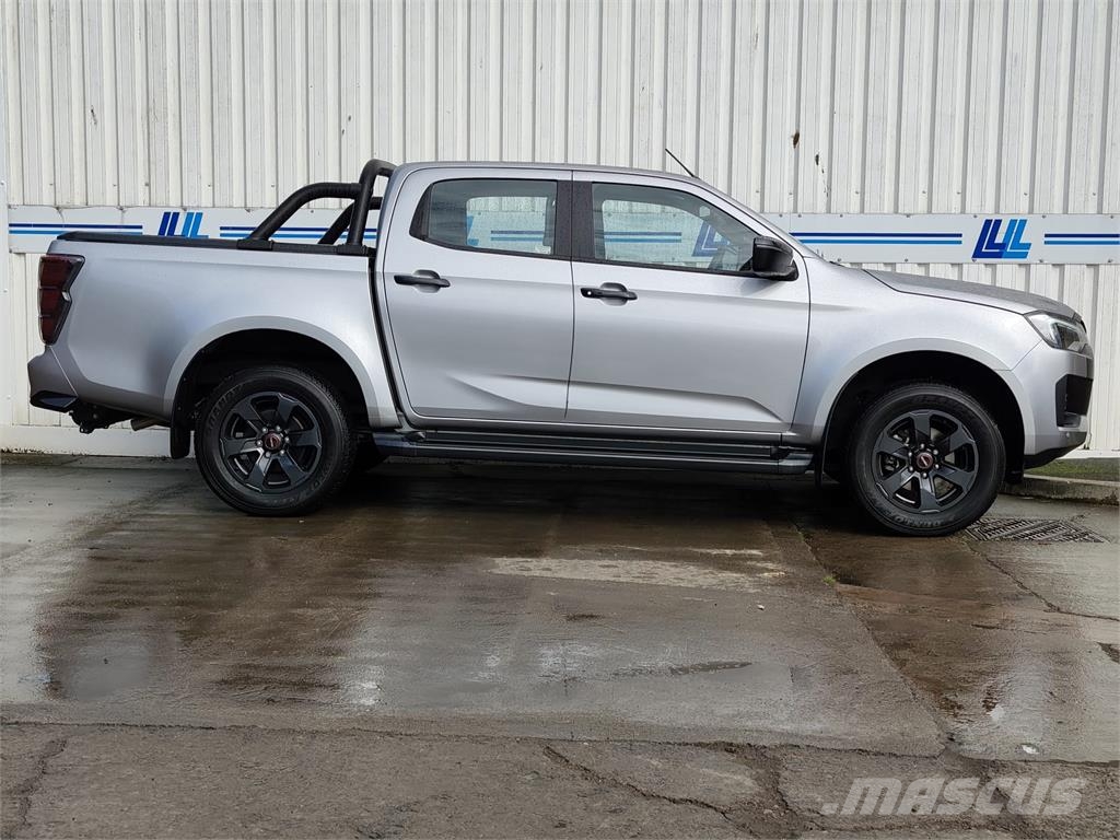 Isuzu V-Cross Pickup/planbiler