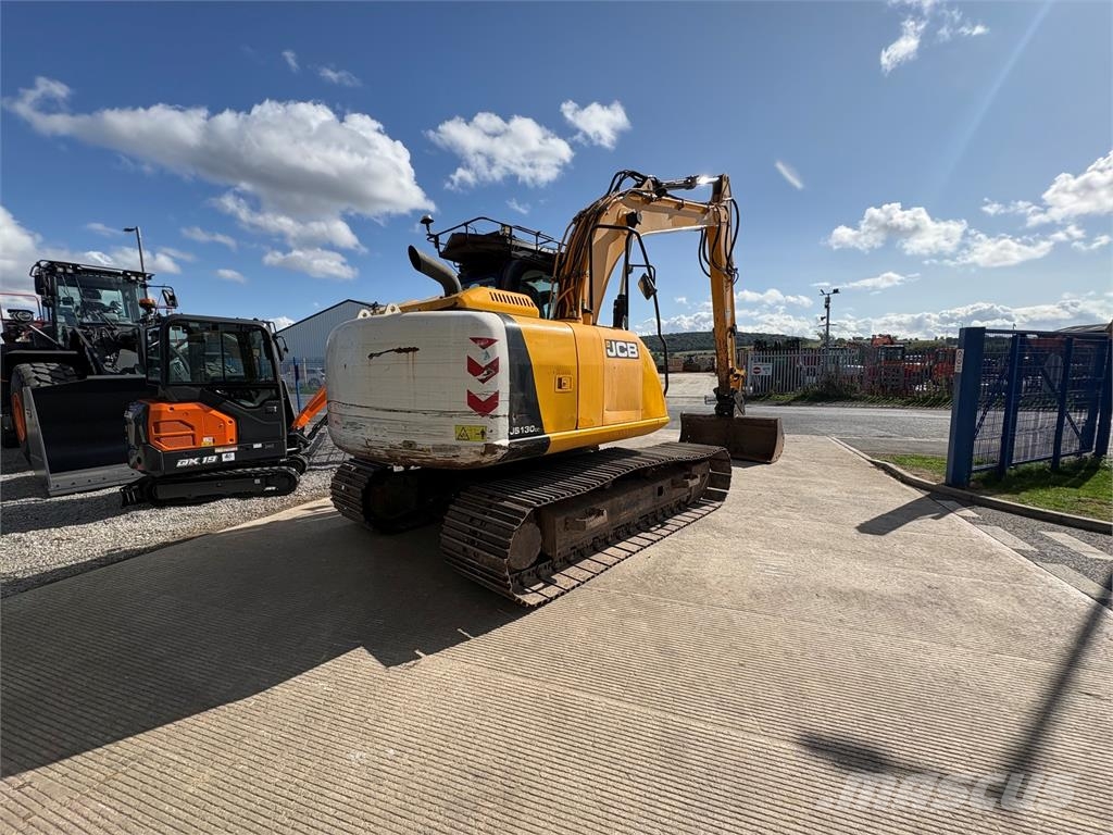  Js130 Jcb Roomikekskavaatorid