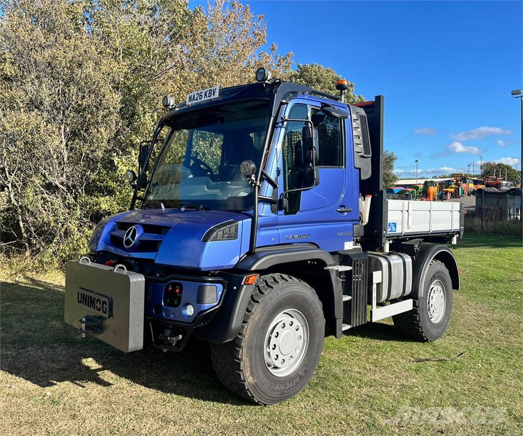 Mercedes-Benz Unimog U435 UniTouch ناقلات الأدوات