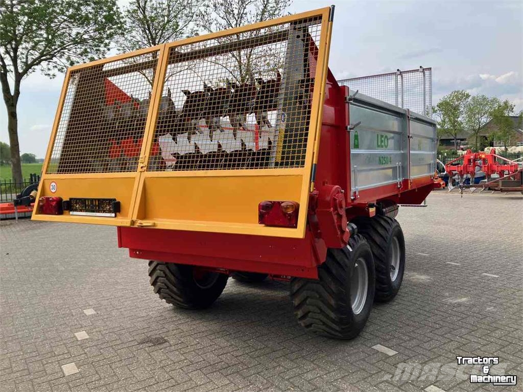 Agromet Roltrans- Agromet stalmestverspreider Esparcidoras de abono