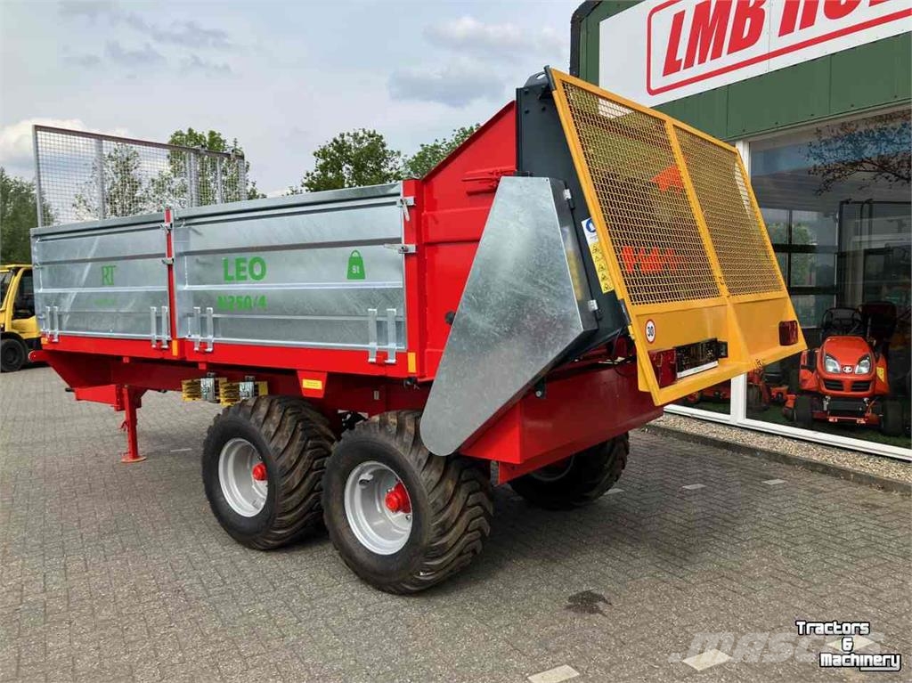 Agromet Roltrans- Agromet stalmestverspreider Esparcidoras de abono