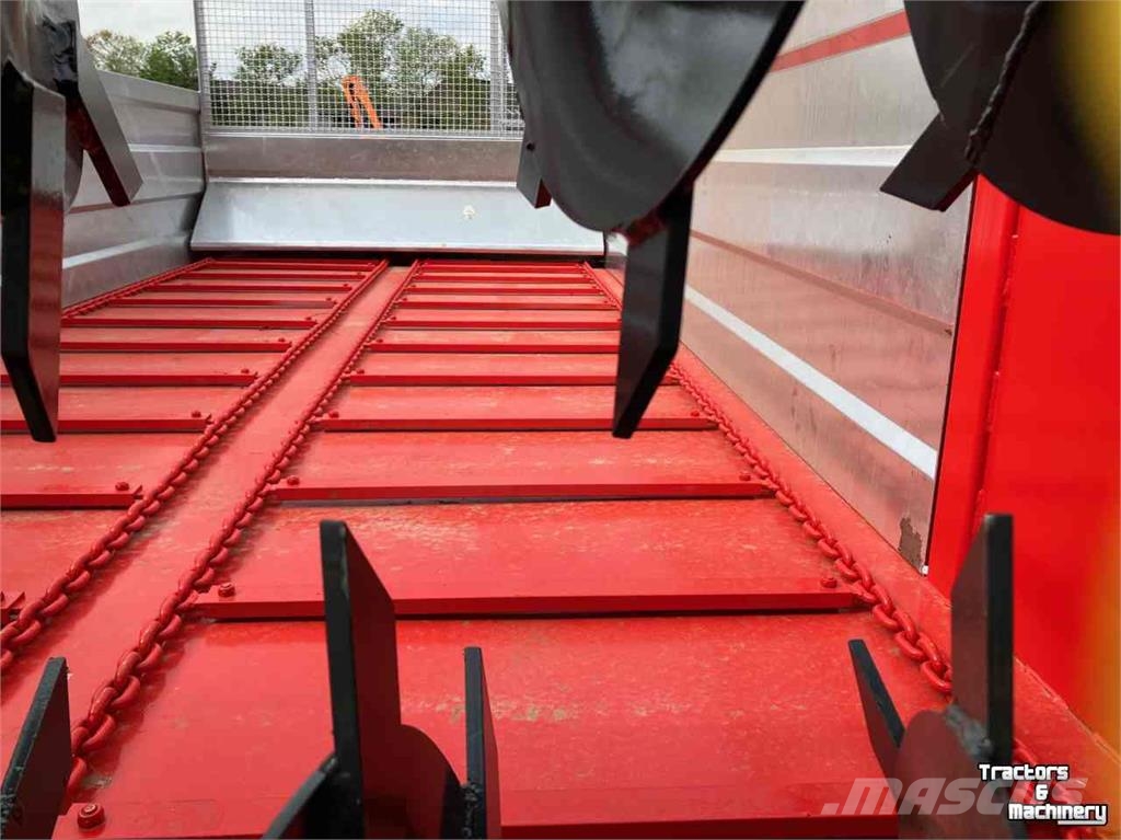 Agromet Roltrans- Agromet stalmestverspreider Esparcidoras de abono