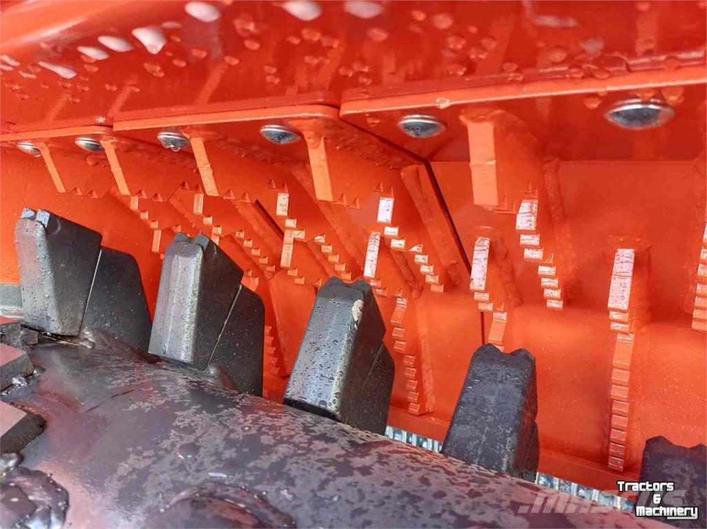 Boxer BM220 SUPER bomen-bosfrees Lesní mulčovače