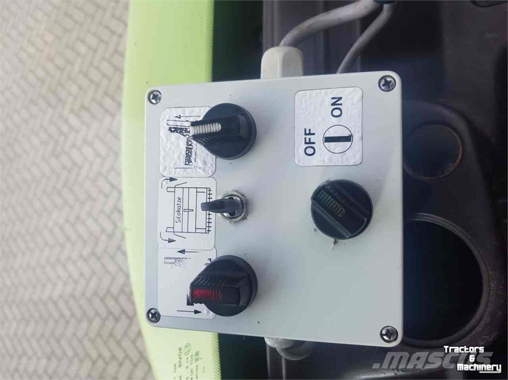 BvL u-snijder Topstar 195H met bovenlosser 草捆撕碎機、切割機、拆袋機