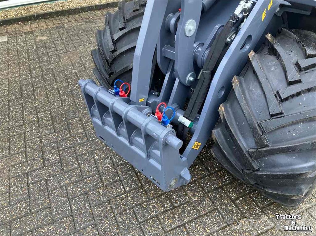 Eurotrac W12 CMF-XL shovel, minishovel Teleskopiska hjullastare