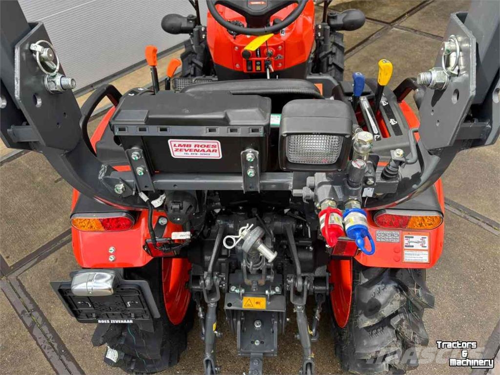 Kubota EK261 HST Compact traktor جرارات مدمجة