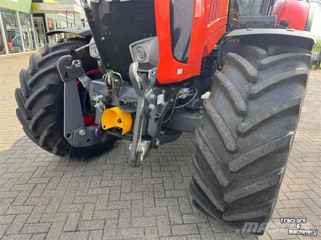 Kubota M7153 KVT PREMIUM Traktory