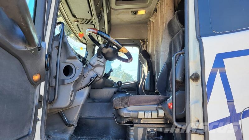 Scania 144L 460 وحدات الجر