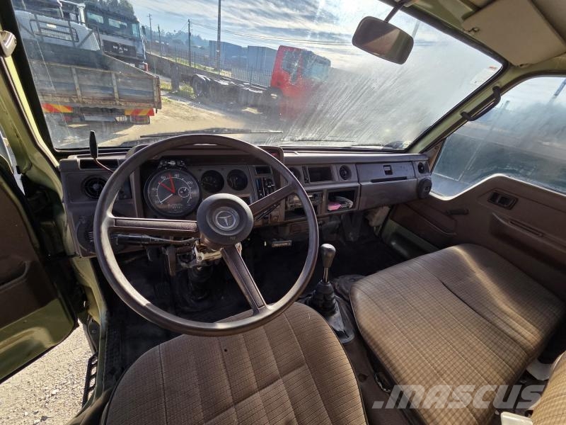 Toyota BU96L Sunkvežimiai su dengtu kėbulu