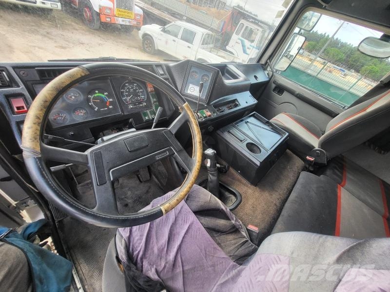 Volvo F10 Camiões basculantes