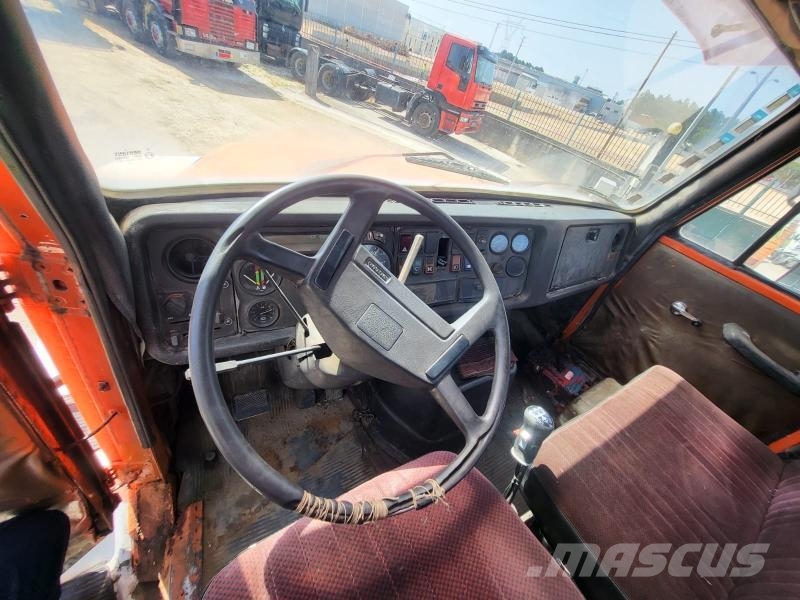 Volvo N12 Camioane platforma/prelata
